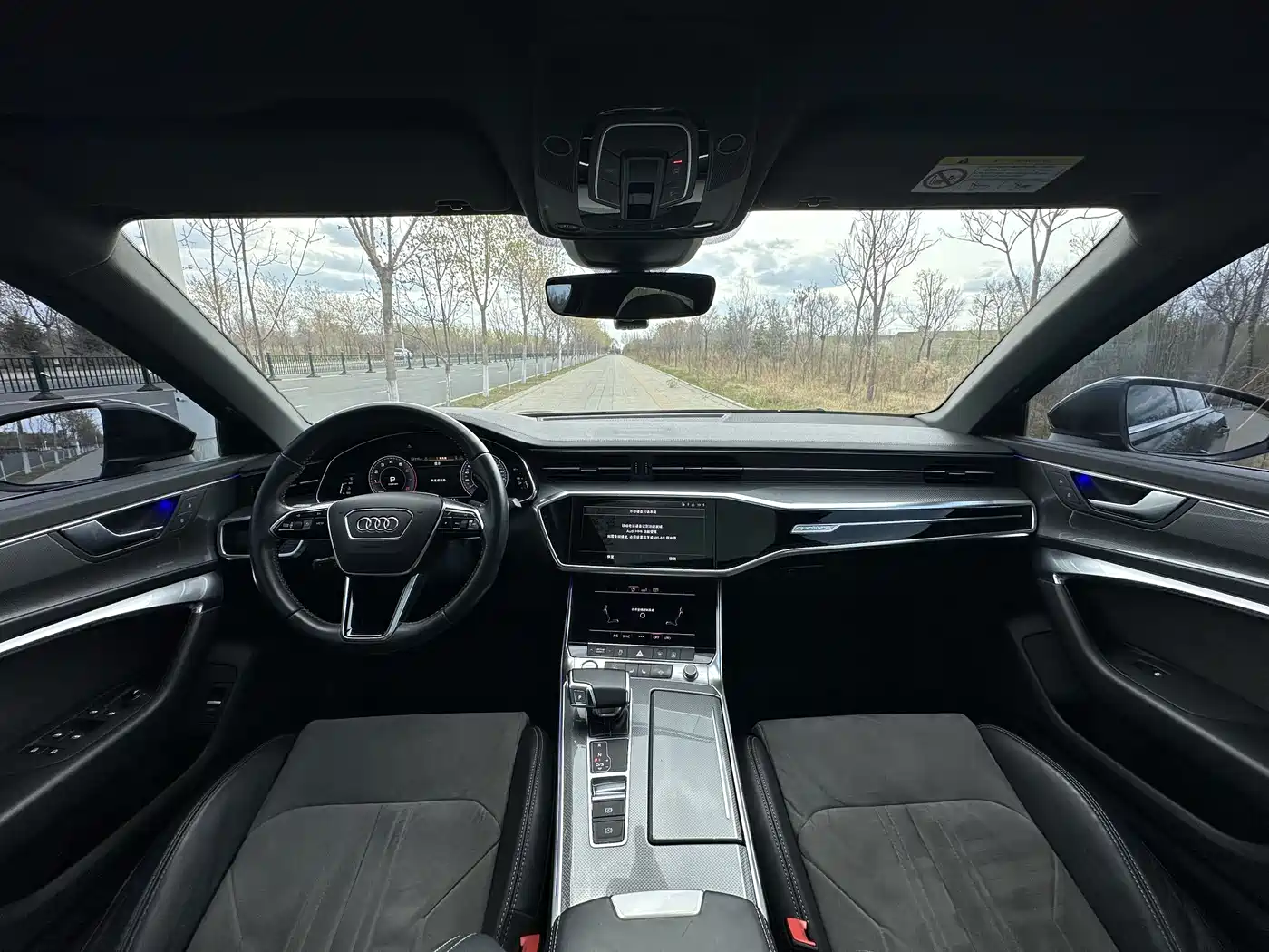 Audi A6L 2019 40 TFSI Luxury Dynamic фото 12