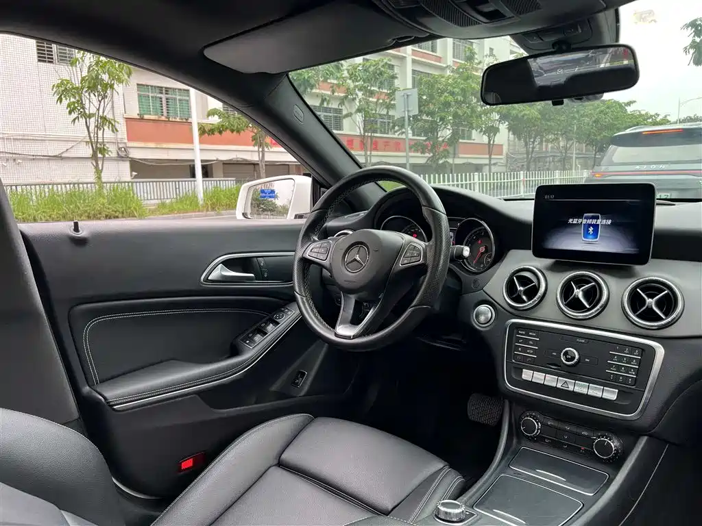 Mercedes-Benz CLA (Import) 2018 CLA 200 Dynamic Edition фото 11
