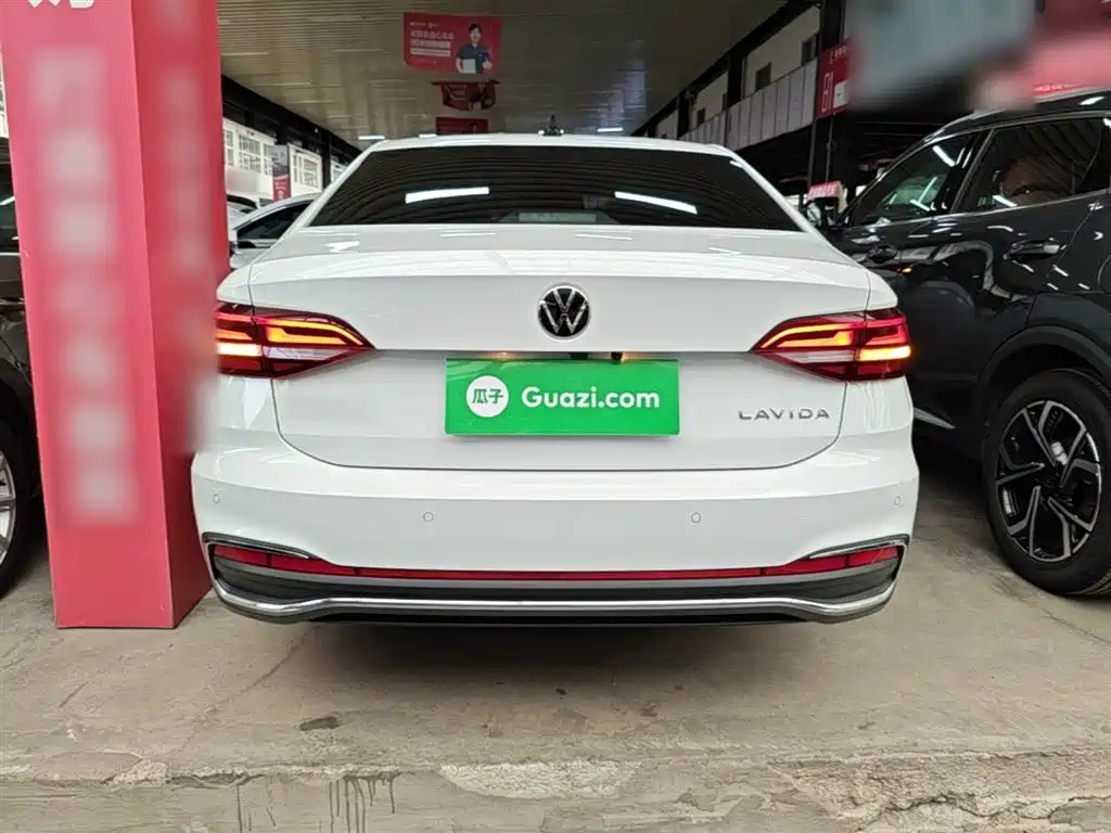 Volkswagen Lavida 2024 Model 1.5L Automatic 5 Million Edition фото 6