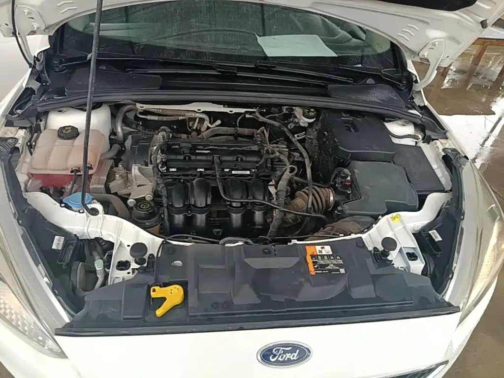 Фото 20 - Ford Focus