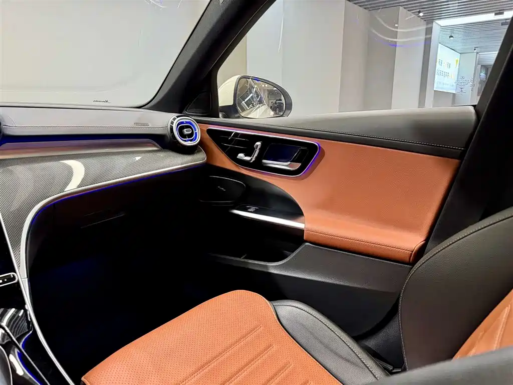 Mercedes-Benz C-Class 2022 C 200 L Sport Version фото 25
