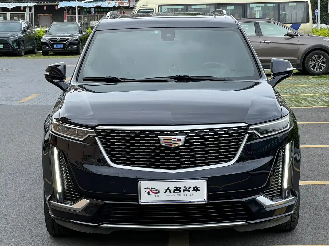 Cadillac XT6 2021 2.0T 6-seater 4WD Luxury фото 2