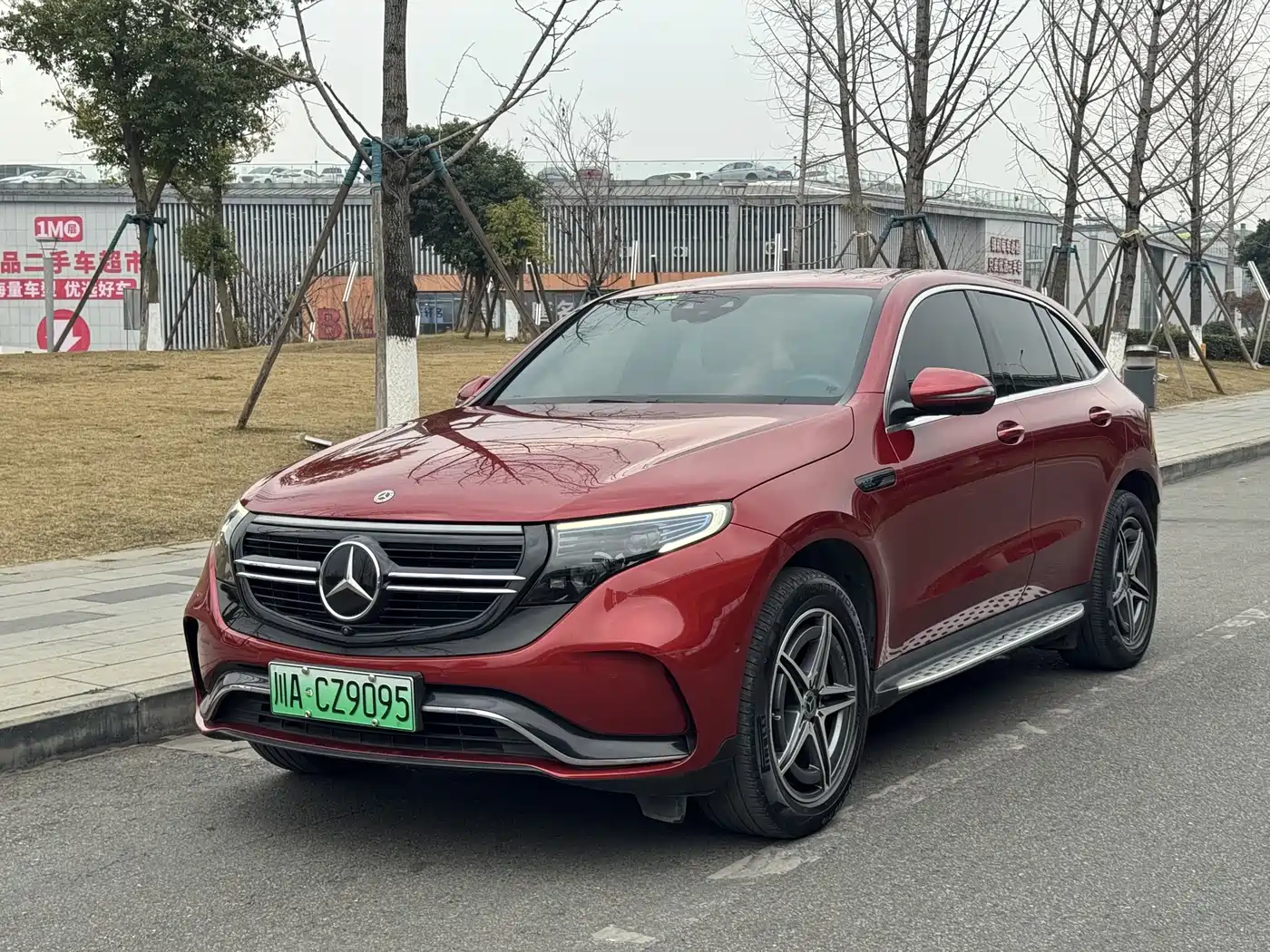MERCEDES-BENZ EQC