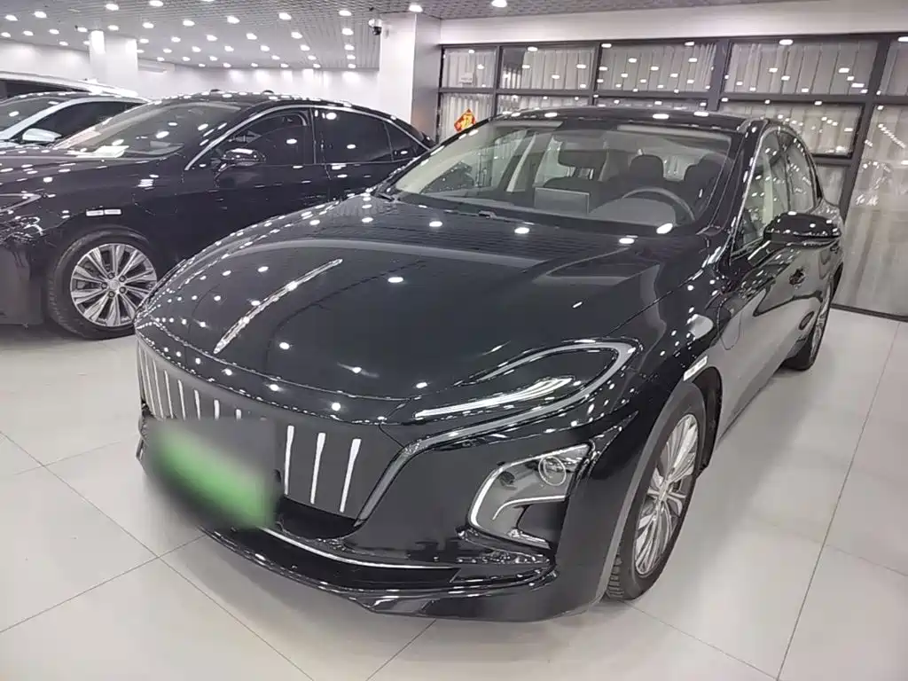 Hongqi E-QM5 2024 — пригон из Китая