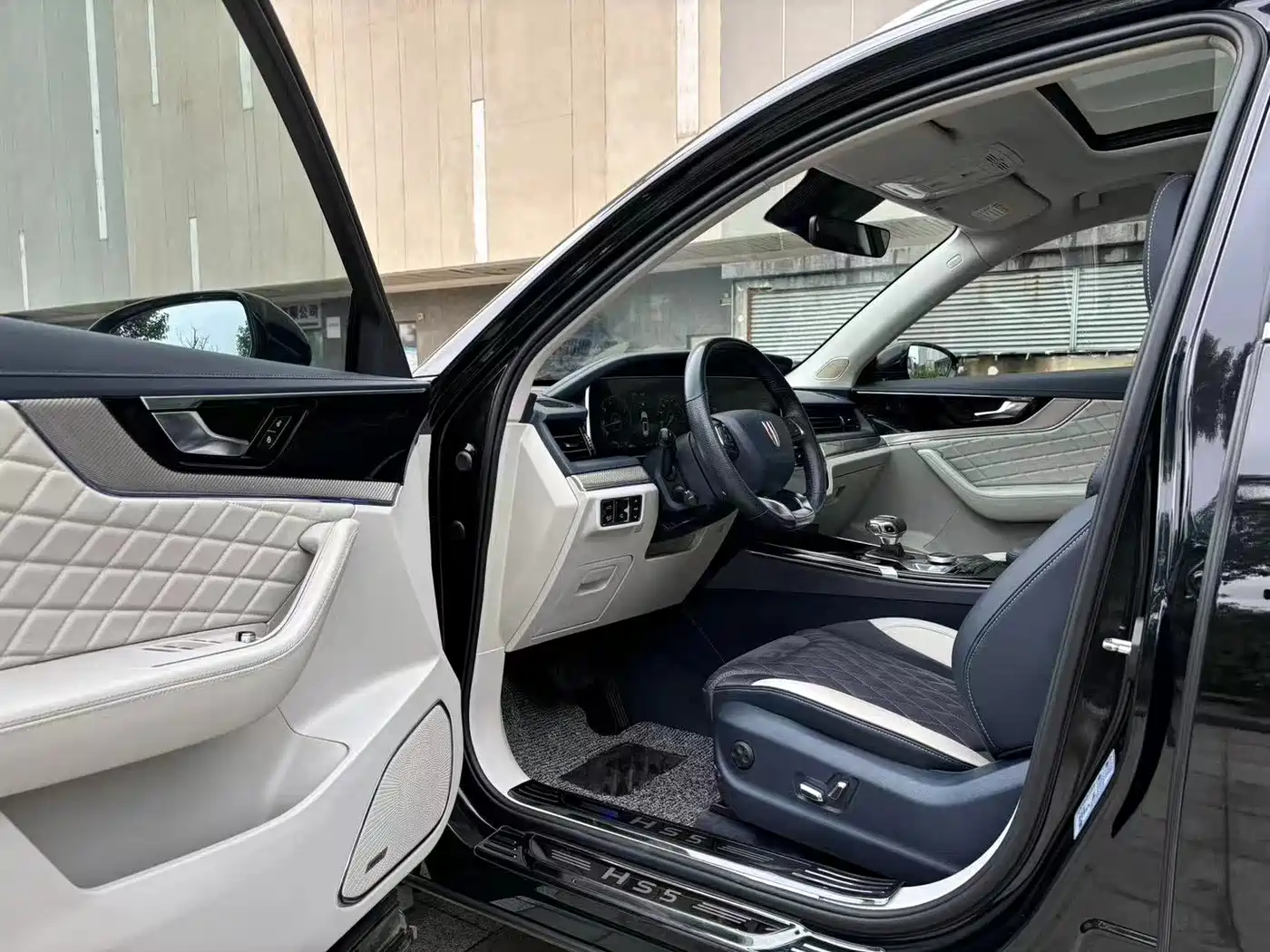Hongqi HS5 2019 2019 2.0T Smart Connect Enjoy 4WD Edition