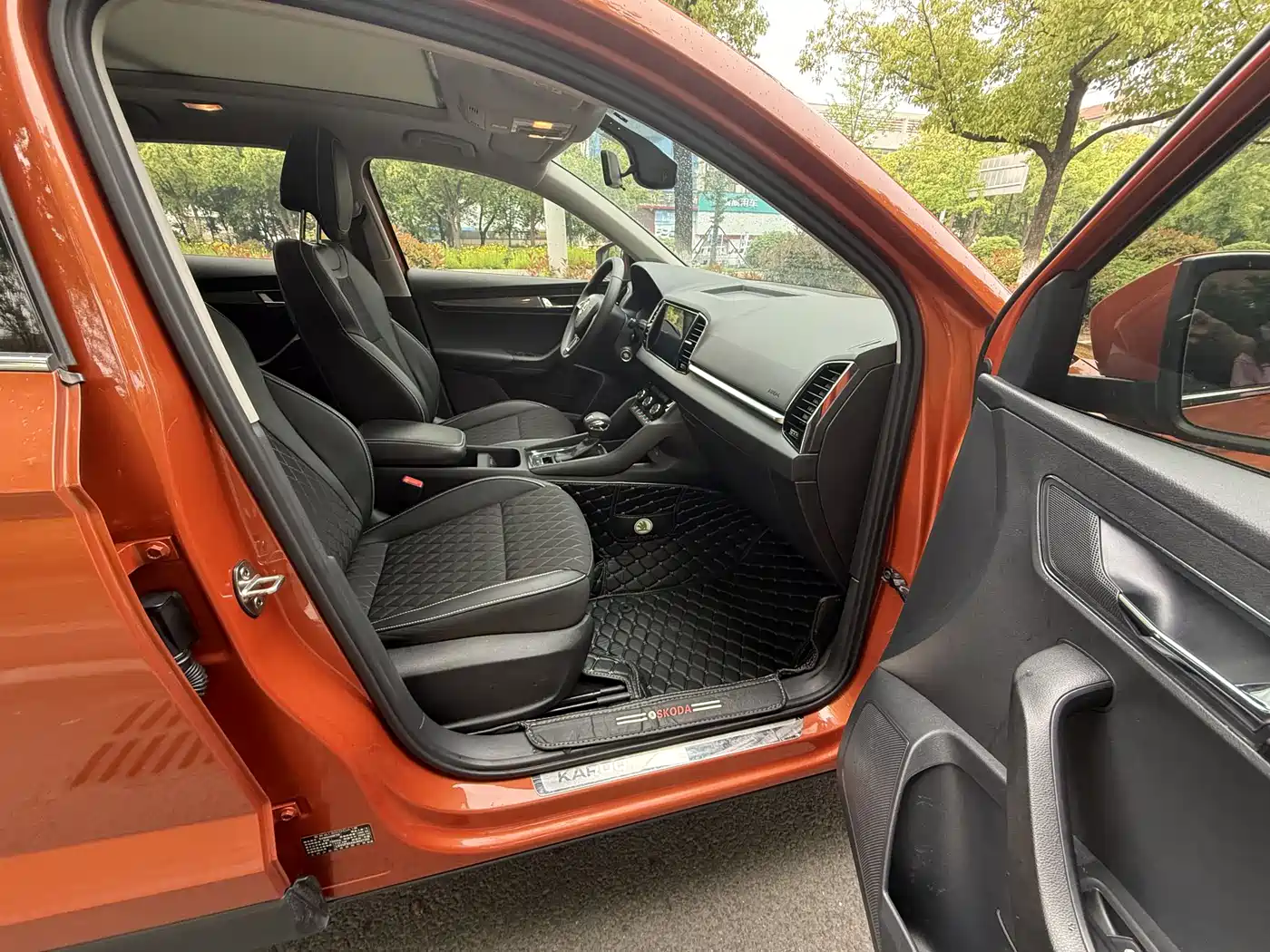 Škoda Karoq 2021 TSI280 Luxury Edition фото 17