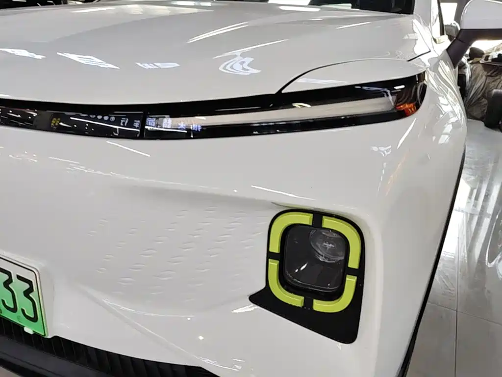 Фото 24 - Geely Geometry E Firefly