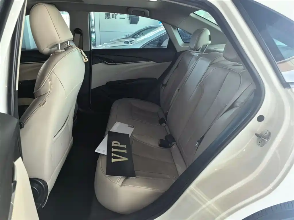 Фото 17 - Buick Excelle