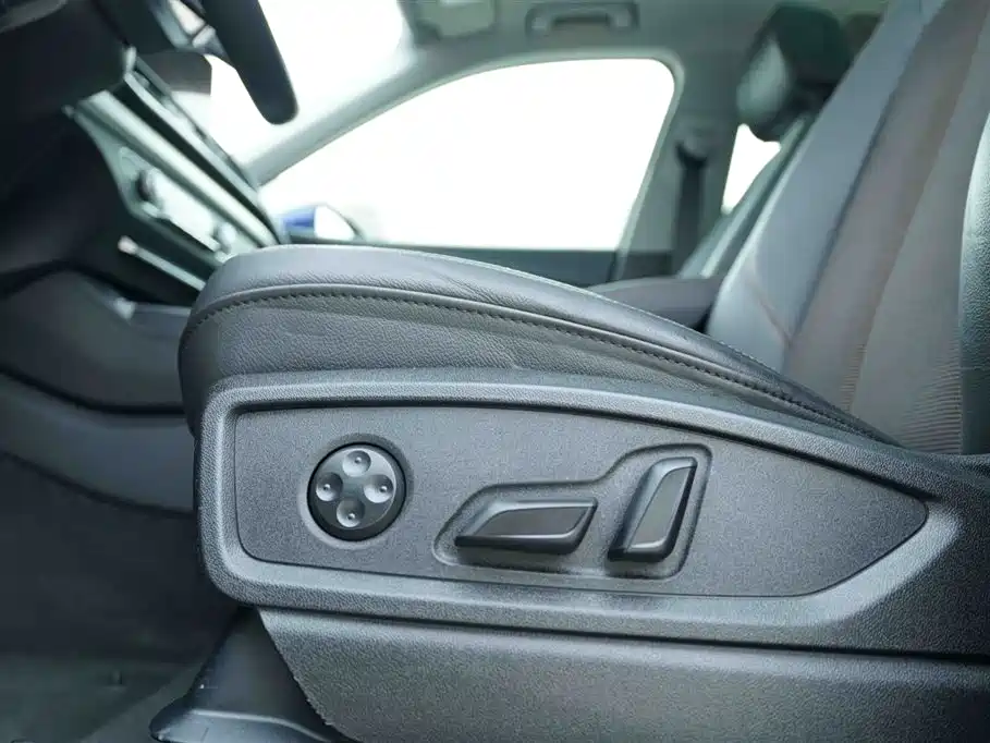 Audi Q5L 2018 40 TFSI Prestige Fashion (China V) фото 13