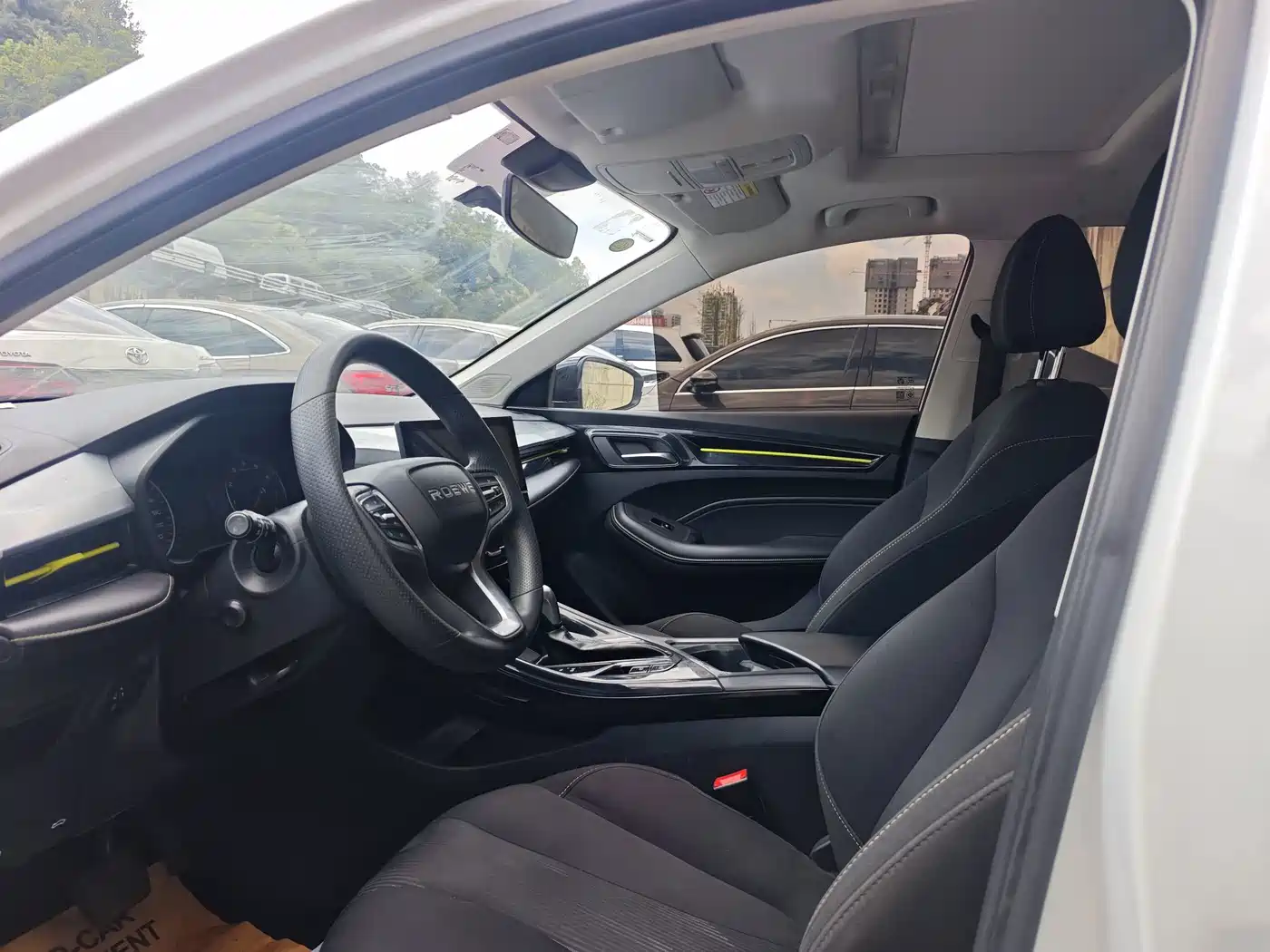 Photo 10 - Roewe i5