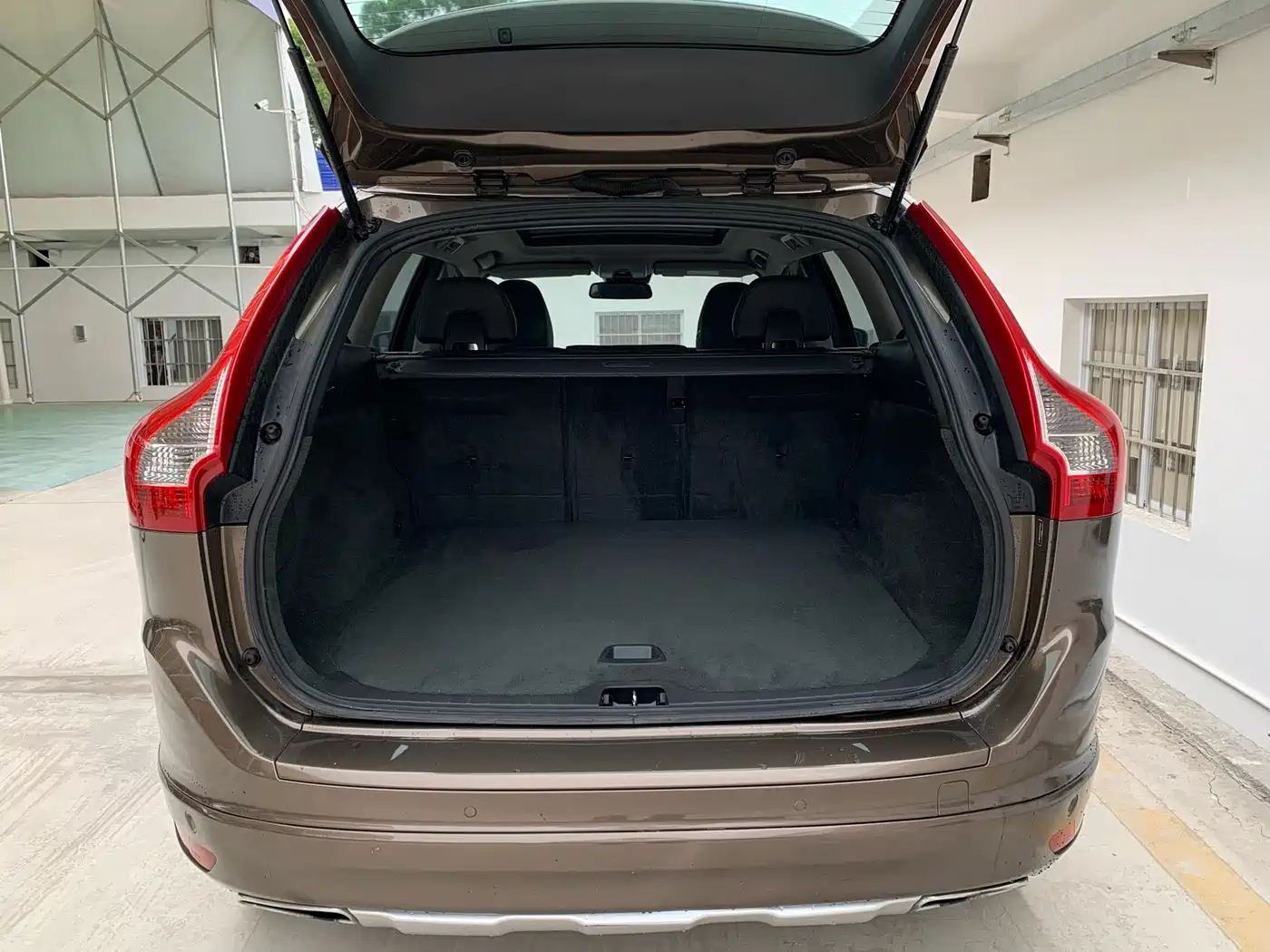Фото 14 - Volvo XC60