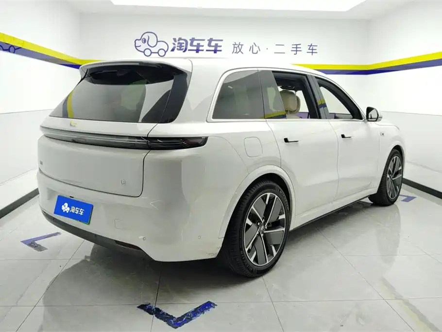 Li Auto IDEAL L8