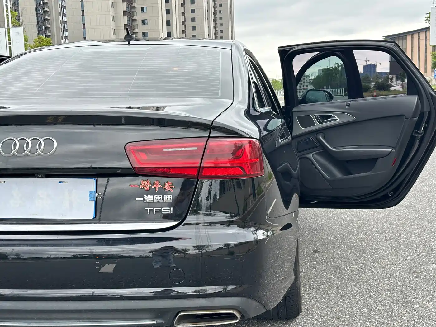 Фото 12 - Audi A6L