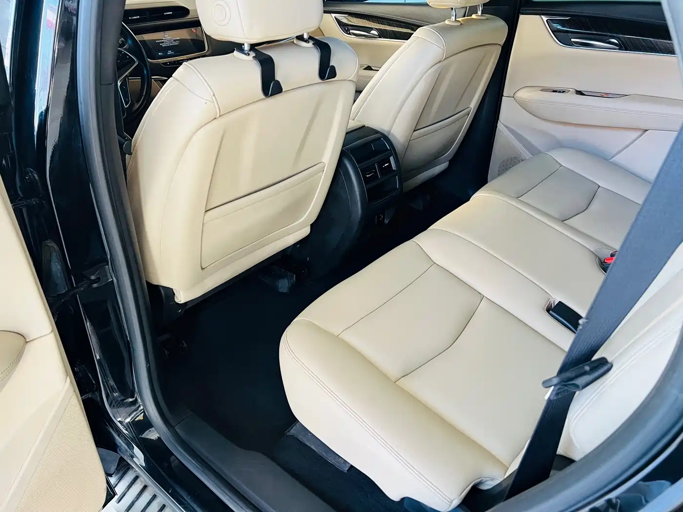 Cadillac XT5 2016 25T Technology Model фото 20