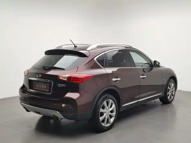 Infiniti QX50 2015 2.5L Comfort Edition — фото 2
