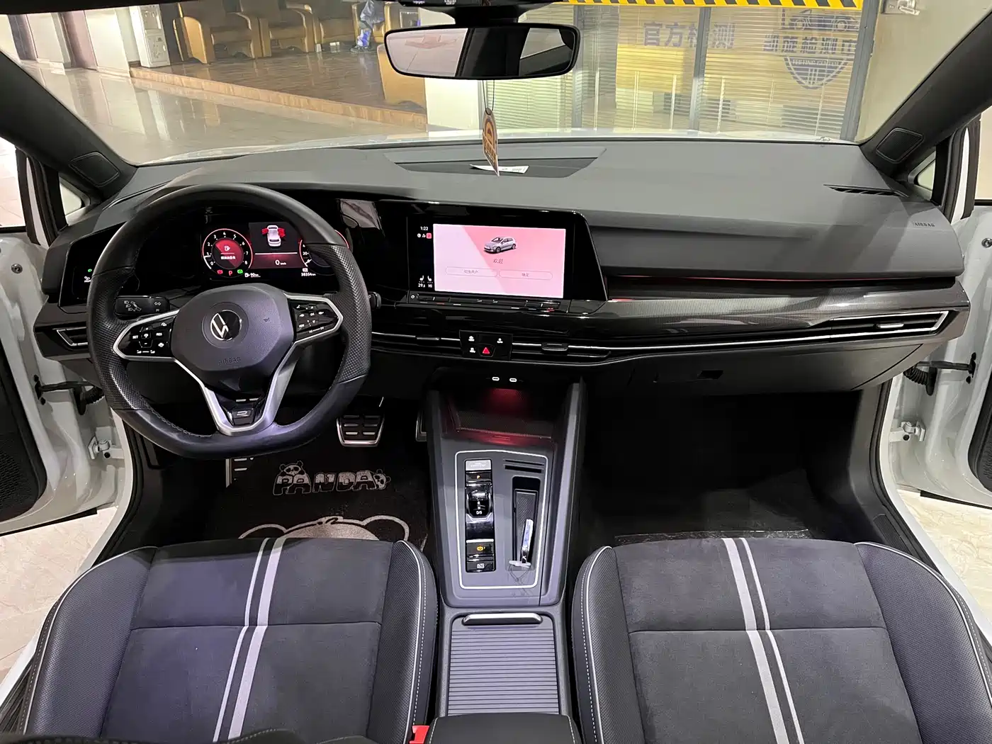 Volkswagen Golf 2021 280TSI DSG R-Line фото 11
