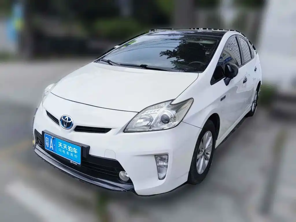 Toyota Prius 2015 2012 1.8L Luxury Advanced Edition