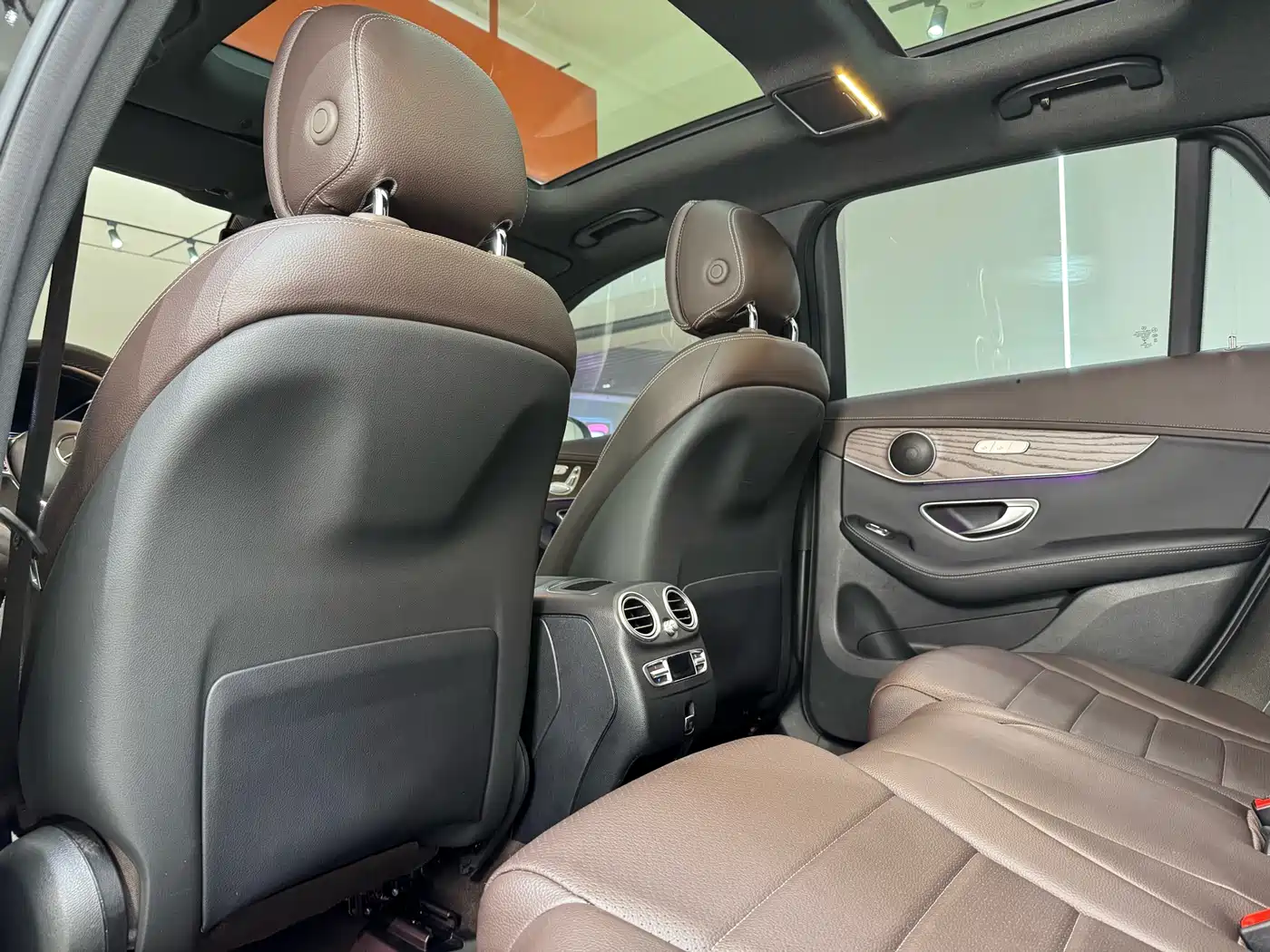 Mercedes-Benz GLC 2022 Model GLC 260 L 4MATIC Luxury Edition фото 21
