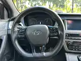 Photo 16 - Hyundai Sonata