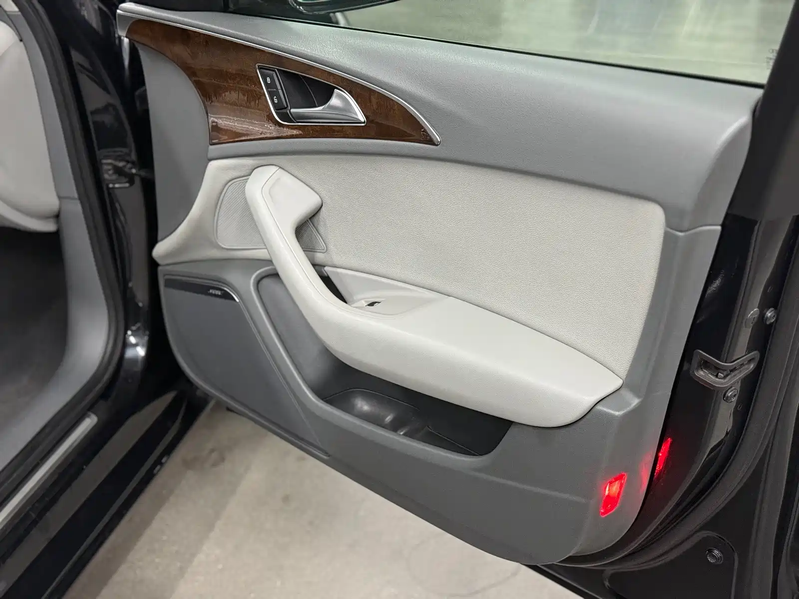 Photo 16 - Audi A6L