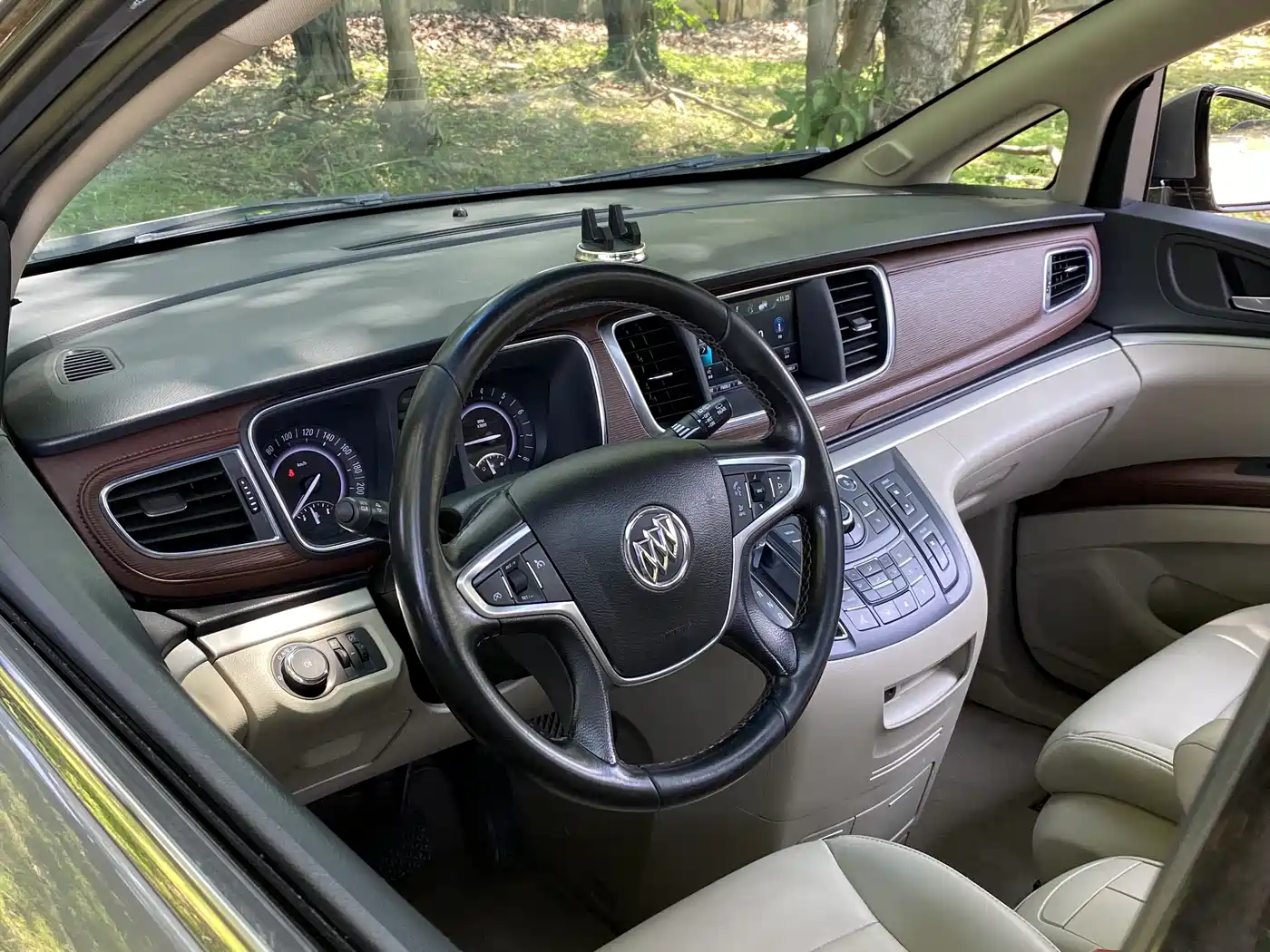Buick GL8 2018 28T Luxury Model China VI фото 16