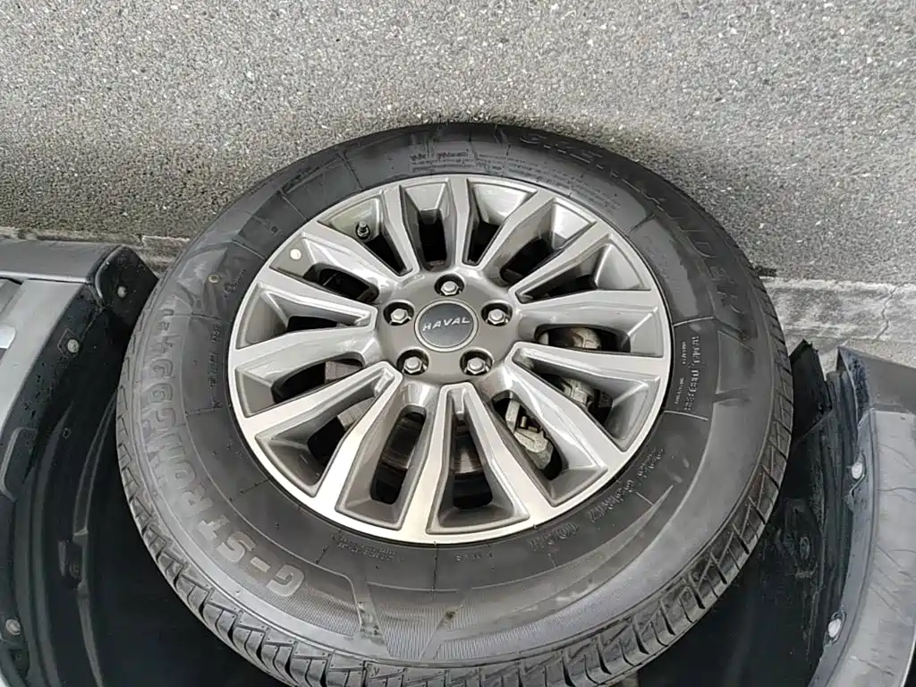 Photo 23 - Haval H6
