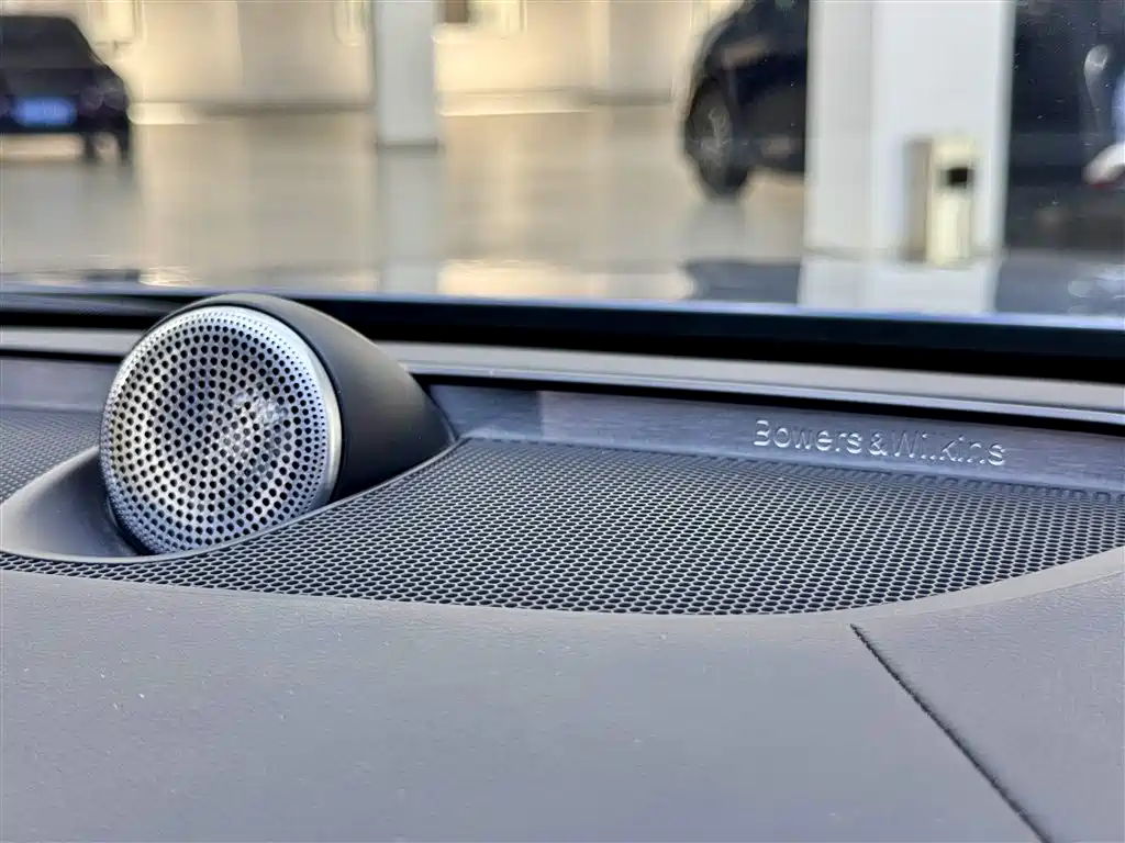 VOLVO S90 PLUG IN HYBRID