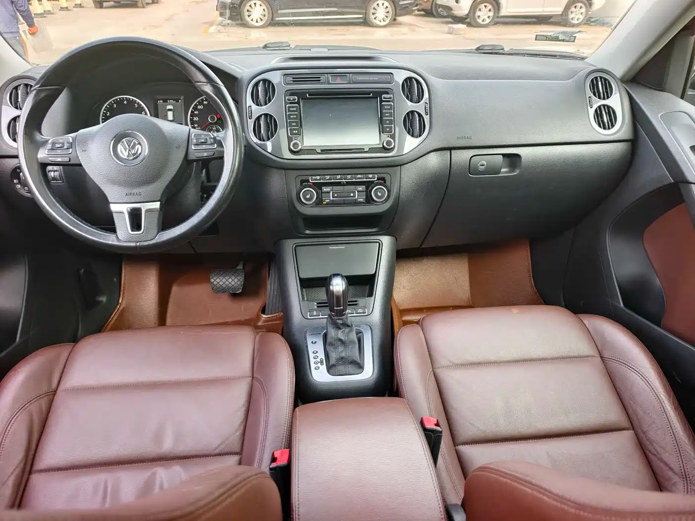 Volkswagen Tiguan 2014 2.0TSI Exclusive Edition фото 12
