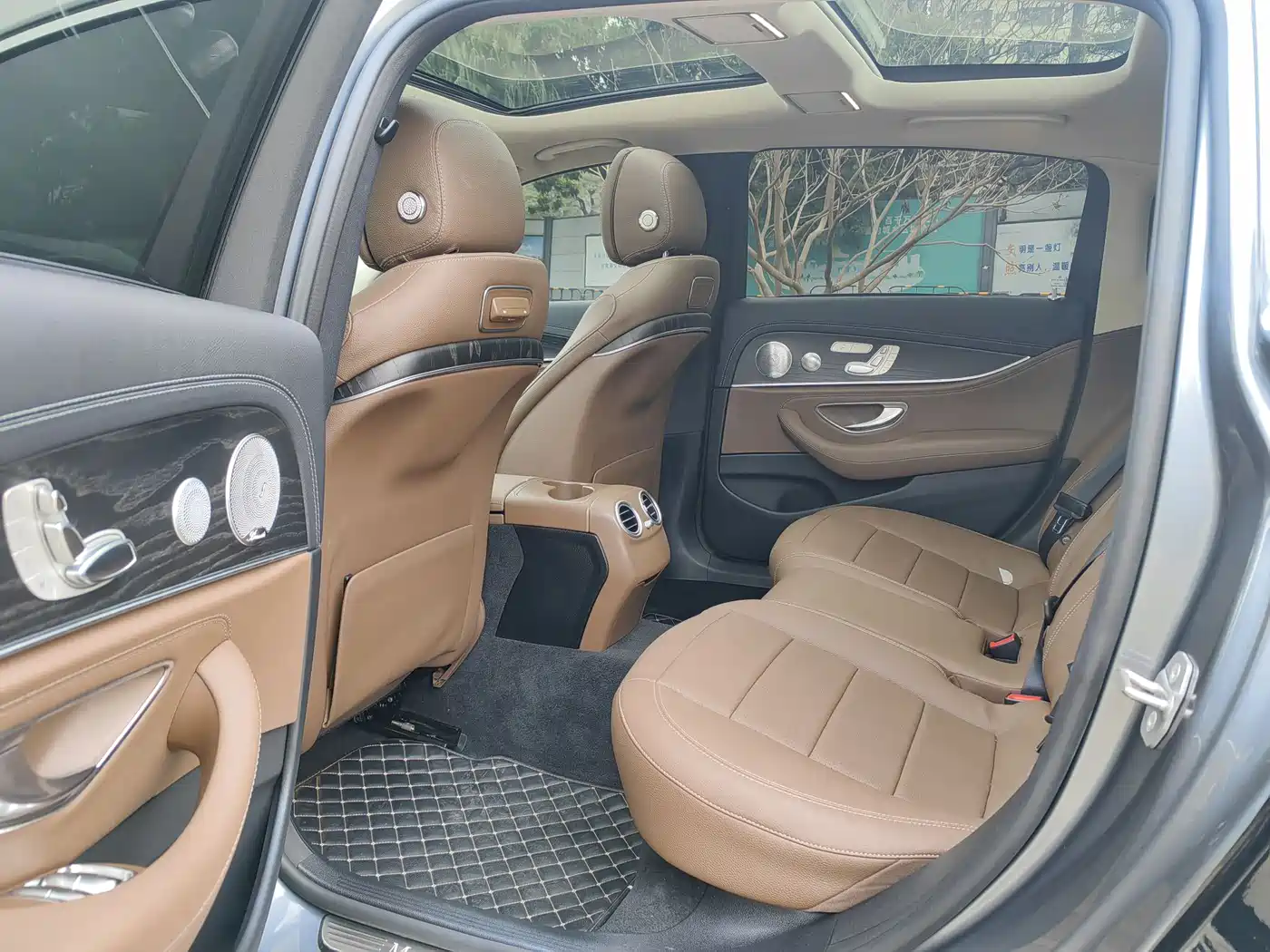 Mercedes-Benz E-Class 2020 Facelift E 300 L Sport Exclusive фото 6