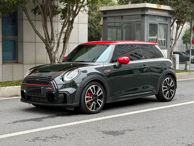 MINI JCW