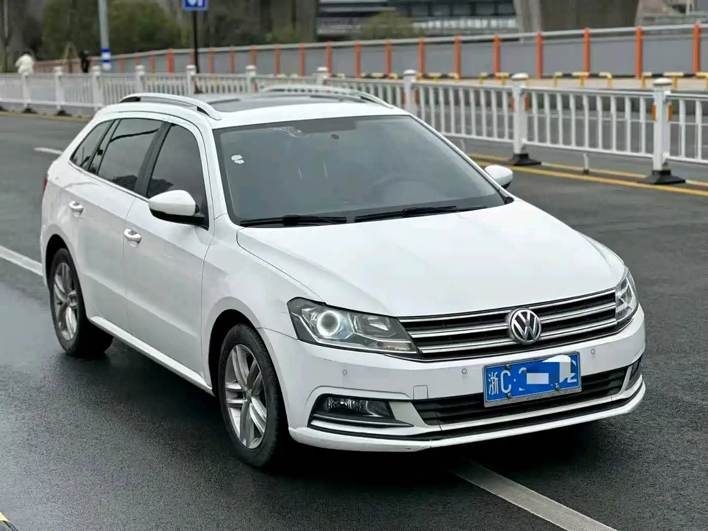 Volkswagen Lavida Tour 2018 2017 180TSI DSG Comfort Edition