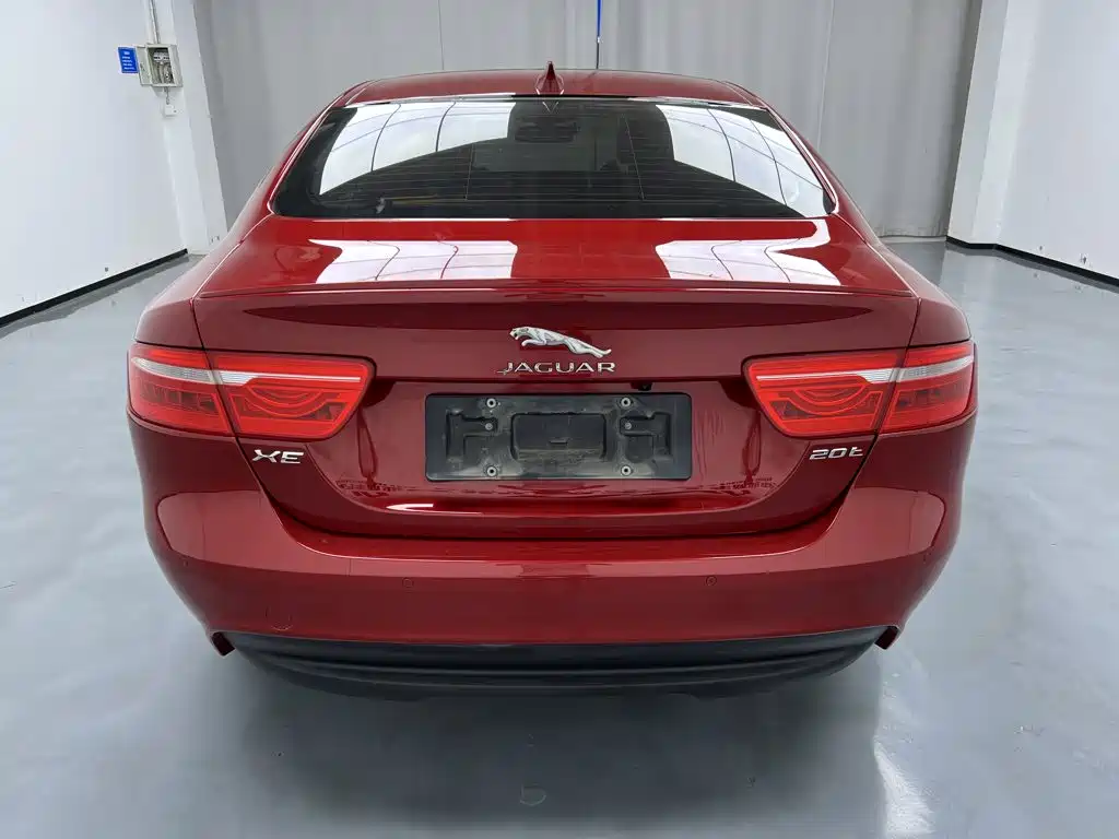 Jaguar XE 2017 2017 2.0T 200PS R-Sport