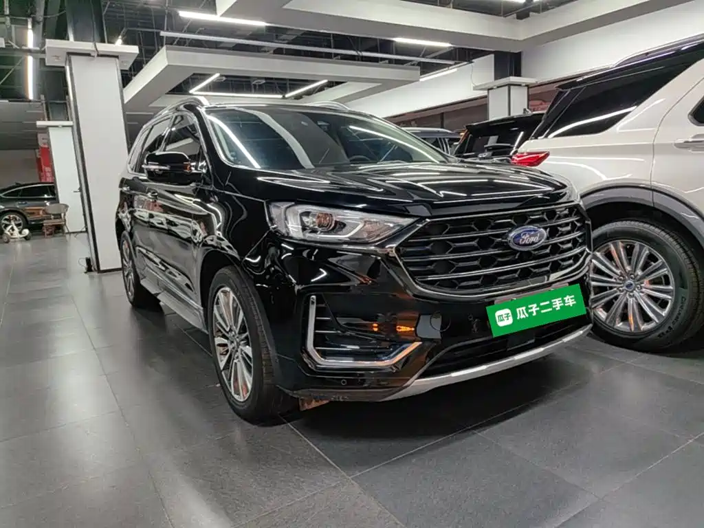 Ford Edge 2022 2021 PLUS EcoBoost 245 FWD Luxury Sharp 7-seater