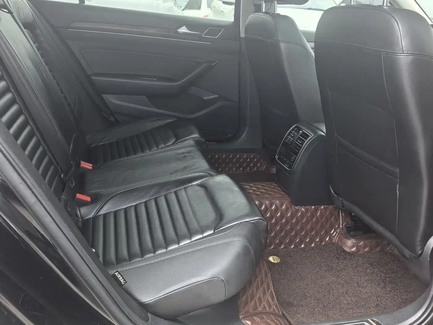 Volkswagen Magotan 2019 330TSI DSG Luxury Class China VI фото 7