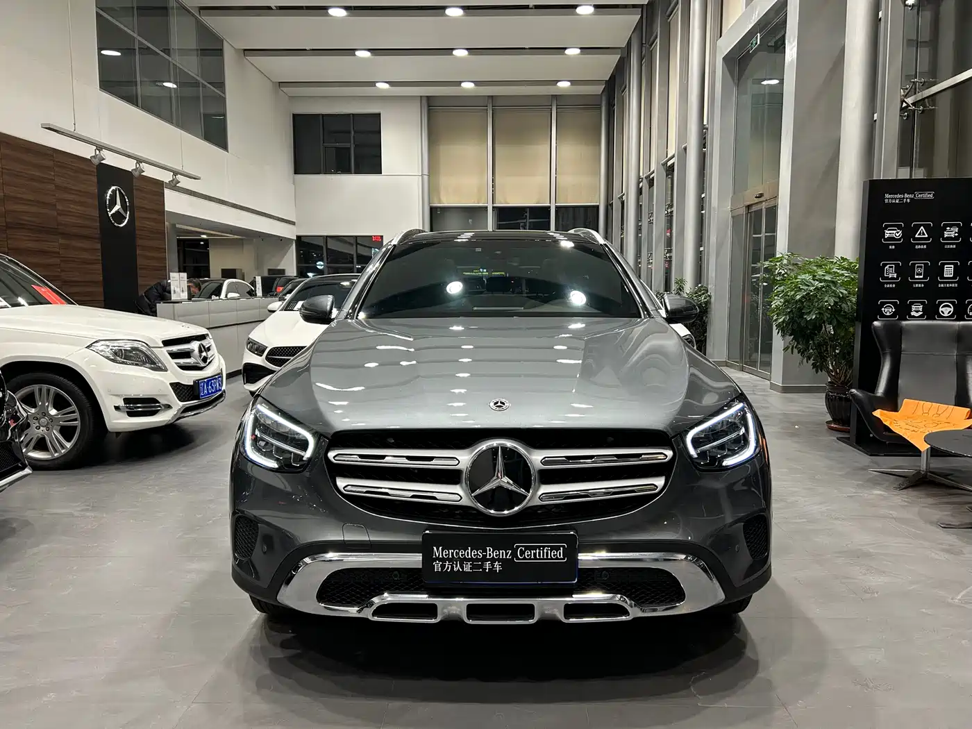 Mercedes-Benz GLC 2021 GLC 260 L 4MATIC Sporty фото 2