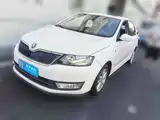 Photo 1 - Škoda Rapid