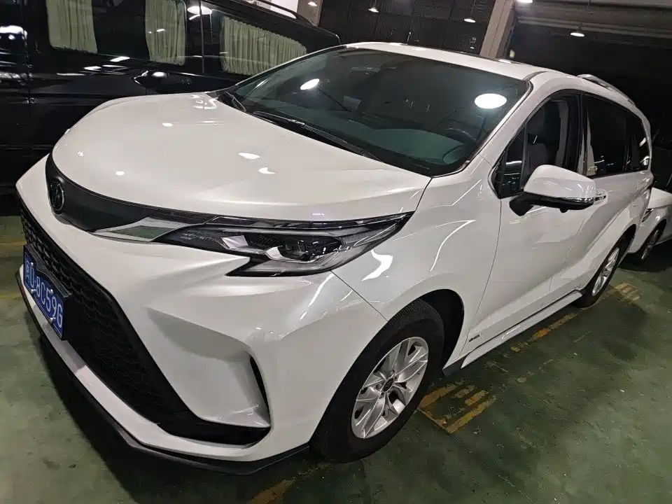 Toyota Granvia 2024 — пригон из Китая