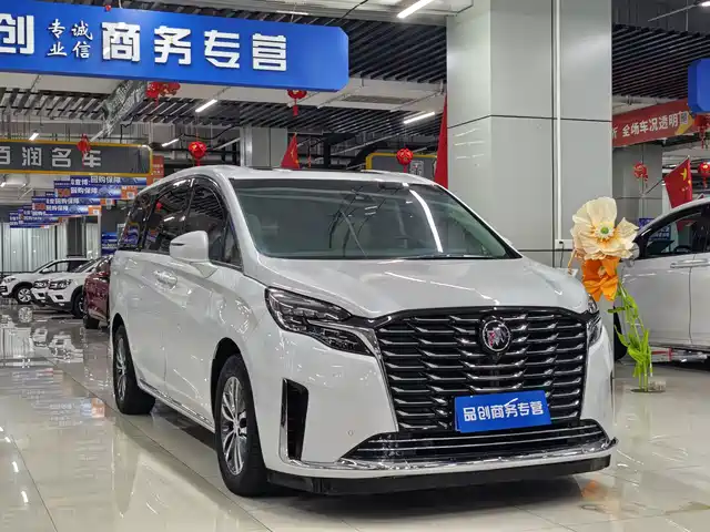 Buick GL8 2023 ES Landmaster Exclusive — фото 3