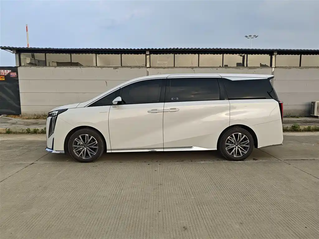 GAC Trumpchi M8 2026