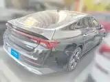 Photo 5 - Kia K5