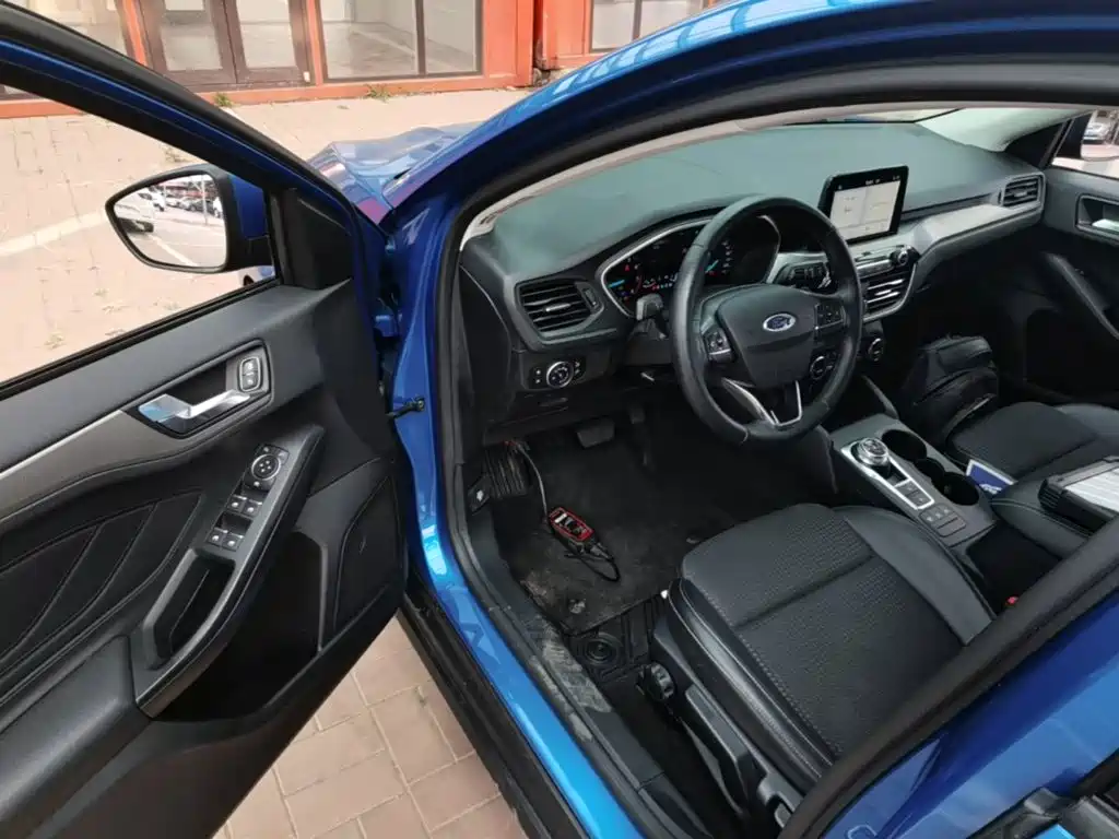 Photo 16 - Ford Focus