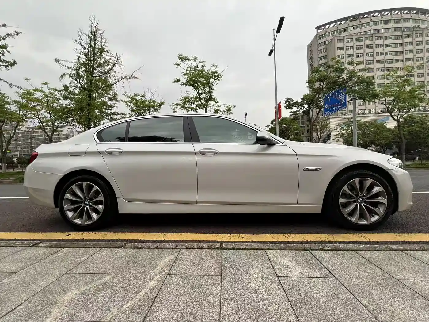 BMW 5 Series 2014 528Li xDrive Premium фото 22