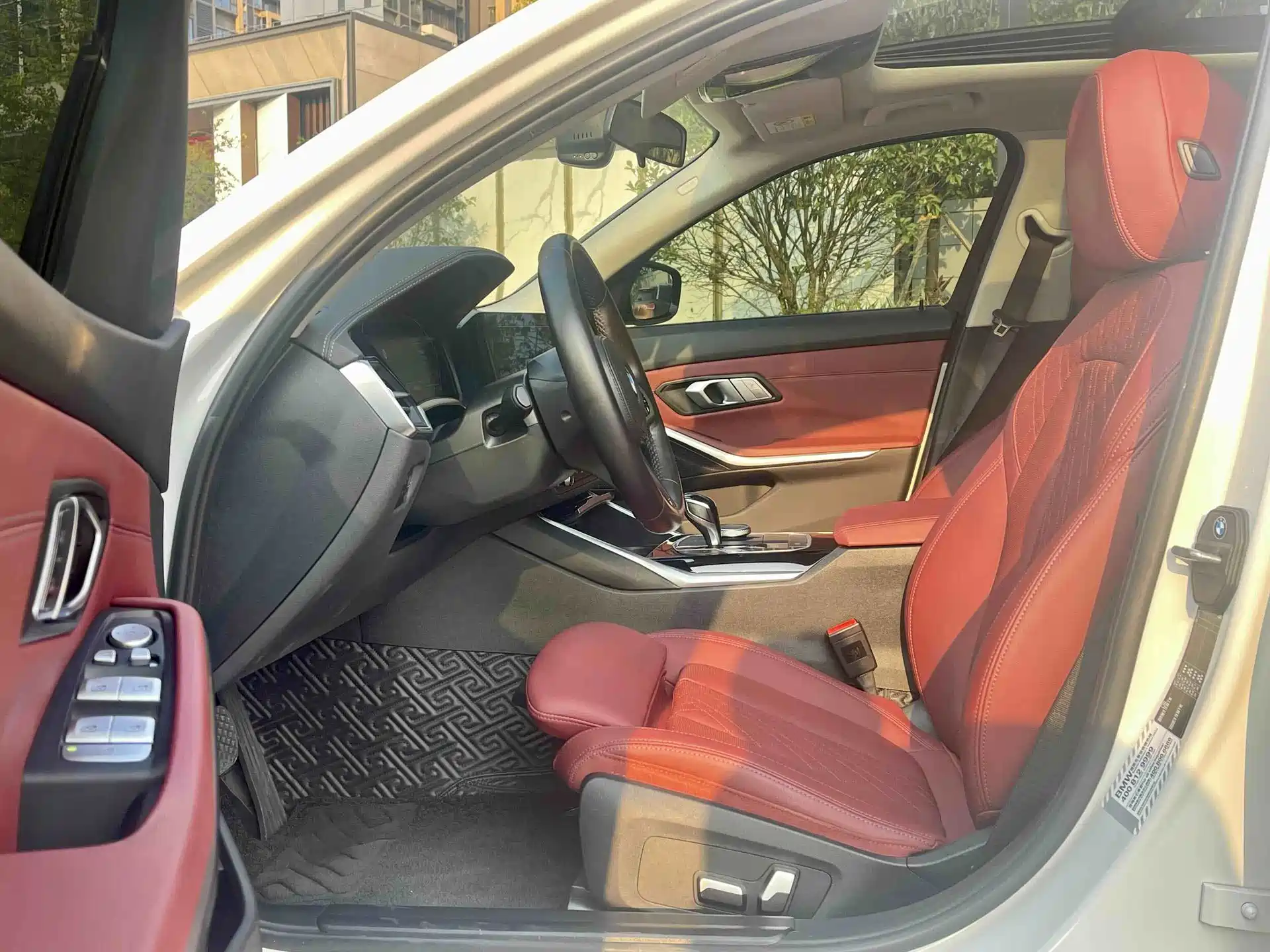 Photo 11 - BMW 3 Series