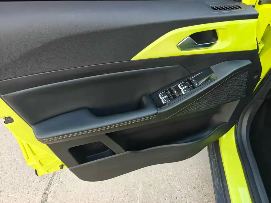 Photo 18 - Geely Geometry E Firefly
