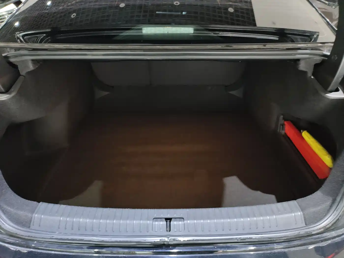 Volkswagen Passat 2022 330TSI Elite Edition фото 15
