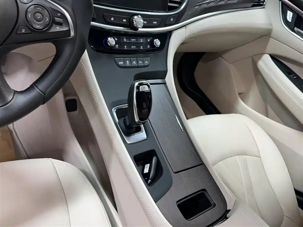 Buick LaCrosse 2021 Avenir Avia First Edition фото 19