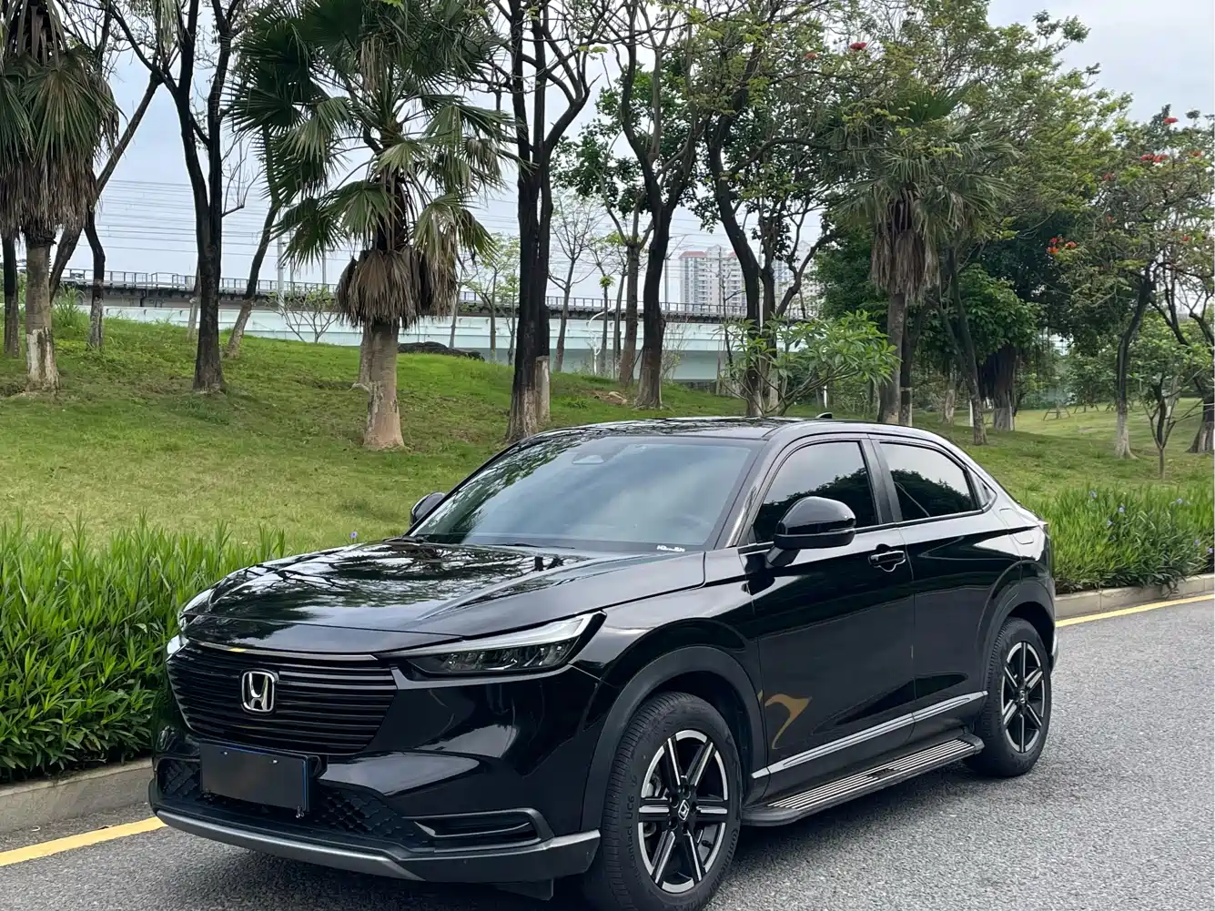 Honda Vezel 2023 1.5L CVT Technology Edition