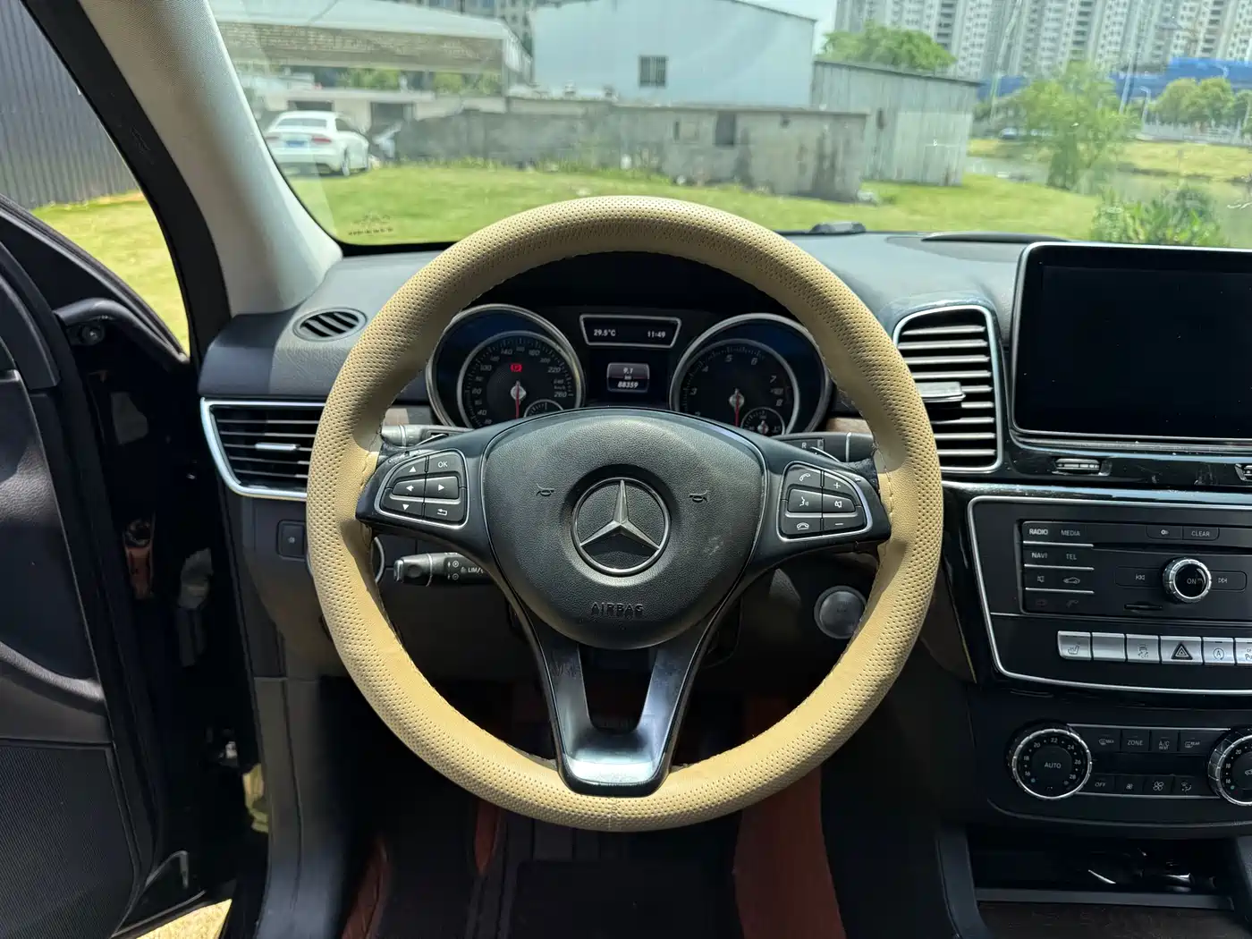 Mercedes-Benz GLE 2015 GLE 400 4MATIC фото 10