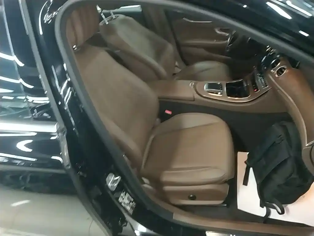 Mercedes-Benz E-Class New Energy 2022 Facelift E 350 e L Plug-in Hybrid Sedan фото 25