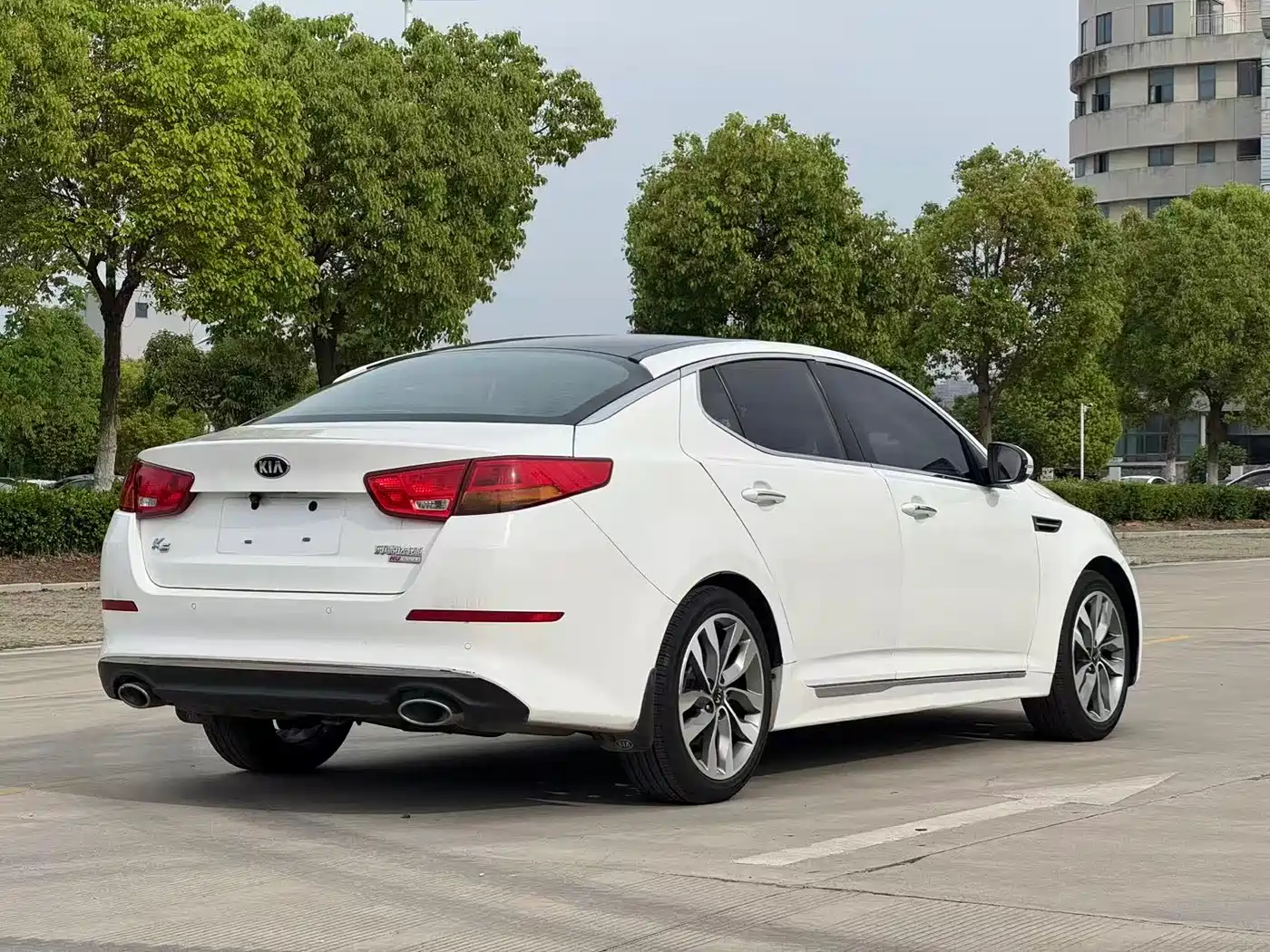 Kia K5 2014 2.0L Automatic LUXURY фото 8